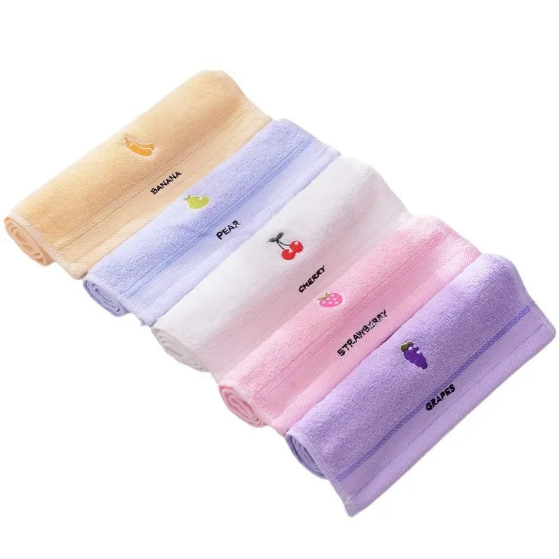 A piece Children's towel cotton cartoon solid color square towel soft absorbent saliva towel for infants and toddlers