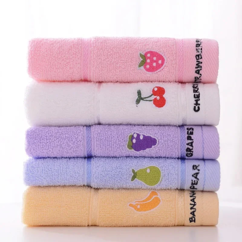 A piece Children's towel cotton cartoon solid color square towel soft absorbent saliva towel for infants and toddlers