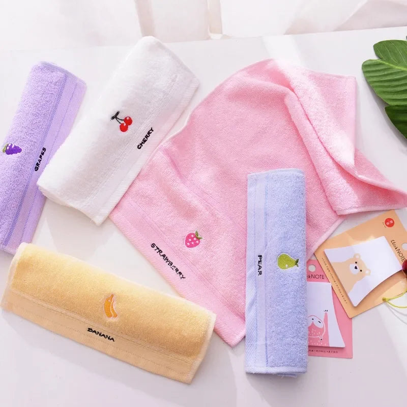 A piece Children's towel cotton cartoon solid color square towel soft absorbent saliva towel for infants and toddlers