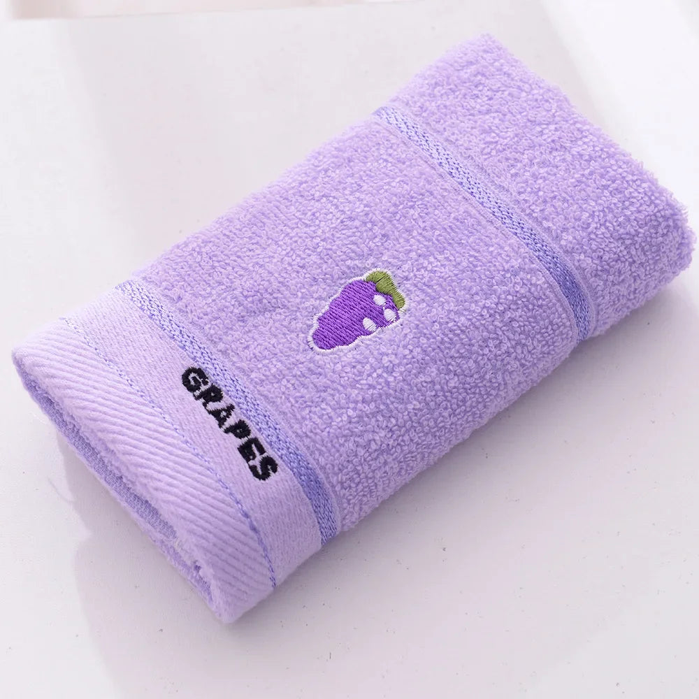 A piece Children's towel cotton cartoon solid color square towel soft absorbent saliva towel for infants and toddlers