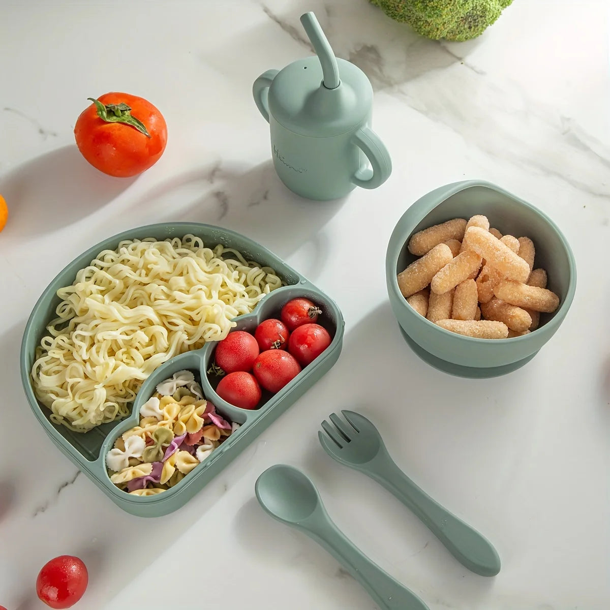 Silicone Baby Feeding Set Cute 6 PCS Baby Led Weaning Supplies with Suction Plates and Bowls Set